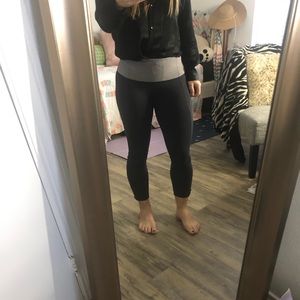 lululemon size 4 Rebel Runner Crop